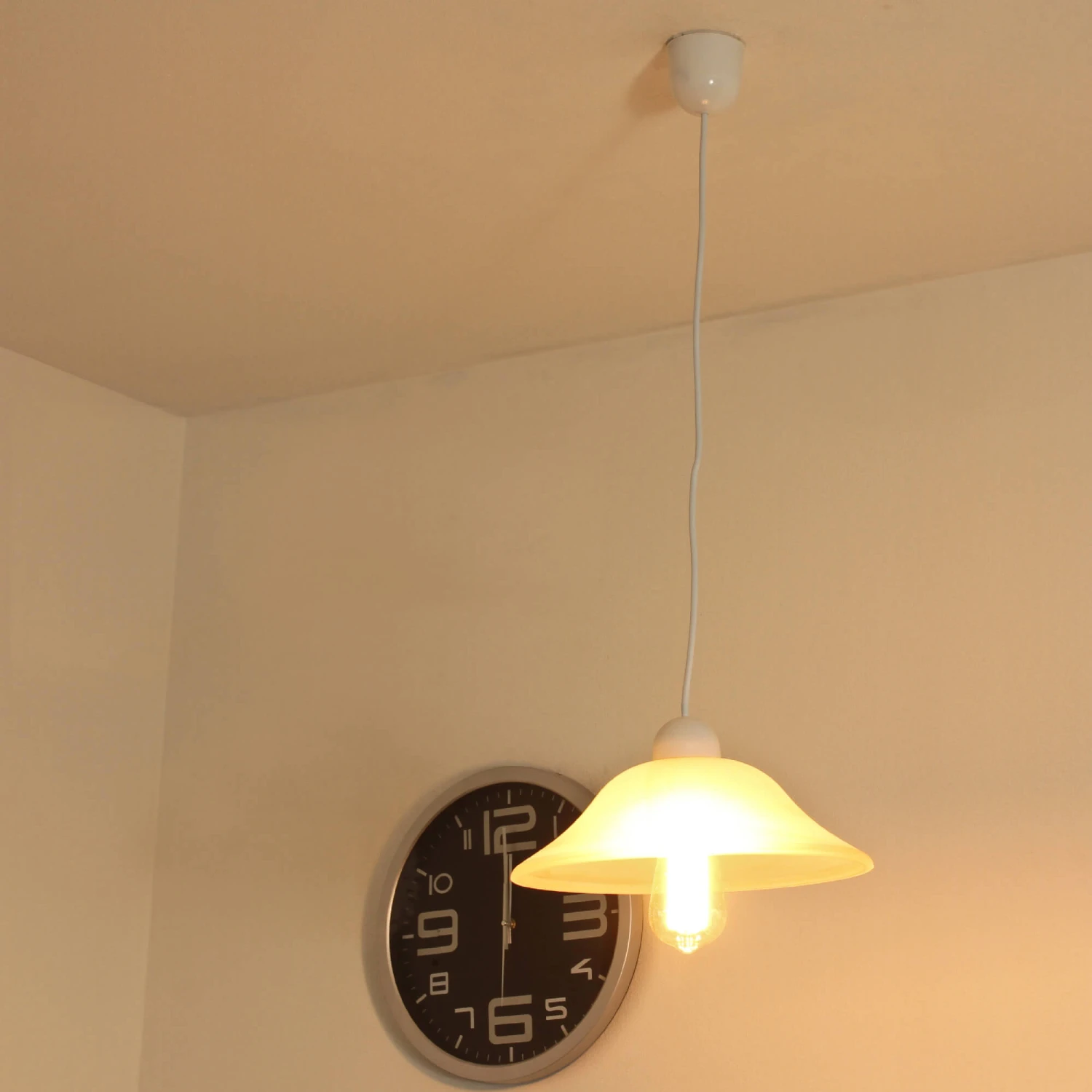 Pendelleuchte In Weiß 5 Pendelleuchte In Weiß – Bild 5