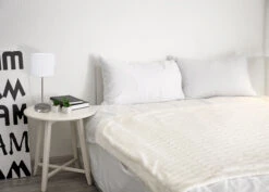 Tischleuchte "New York" (H) 38,5 Cm In Weiß -BRILLIANT Verkäufe nave tischleuchte new york h 38 5 cm in weiss 2