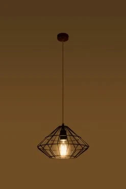 Hängleuchte Editta In Schwarz Aus Gebogenem Stahl Schirm Loft LED E27 NICE LAMPS -BRILLIANT Verkäufe nice lamps hangleuchte editta in schwarz aus gebogenem stahl schirm loft led e27 nice lamps 2