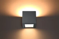 Wandleuchte Keramik LEO In Grau Quadratische Lampe Mit Glas 1XE27 LED NICE LAMPS -BRILLIANT Verkäufe nice lamps wandleuchte keramik leo in grau quadratische lampe mit glas 1xe27 led nice lamps 2